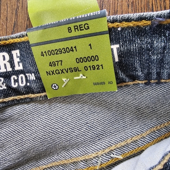 Levi Strauss Straight Leg Classic Blue Denim Jeans Size Boy's 8 NEW with TAGS - Picture 8 of 10